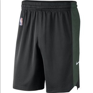 Nike Men's Milwaukee Bucks Dri-FIT Practice Shorts